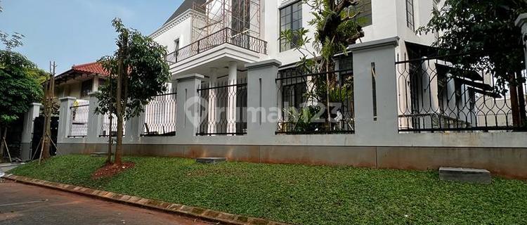 3.5-Story Luxury House in Strategic Location, Pondok Indah, South Jakarta 1