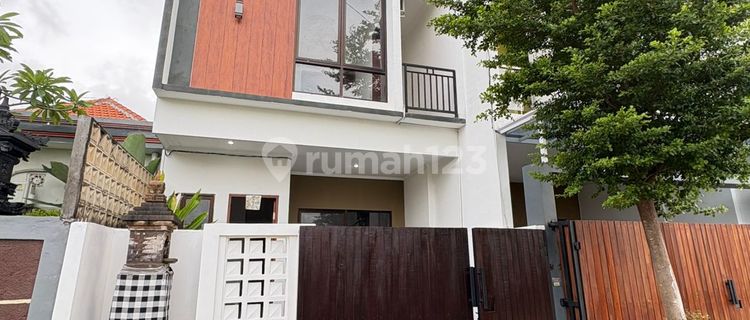 Beautiful 2-Story House in the Elite Renon Area - Jln Tukad Badung 1