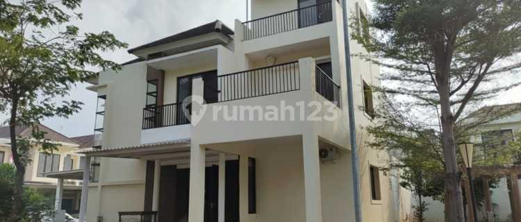 Rumah Hook Premium 2,5 Lantai Semifurnish, di Asera One South, Harapan Indah 1