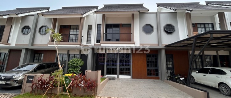 Di Sewakan Rumah Cantik 2 Lantai  1