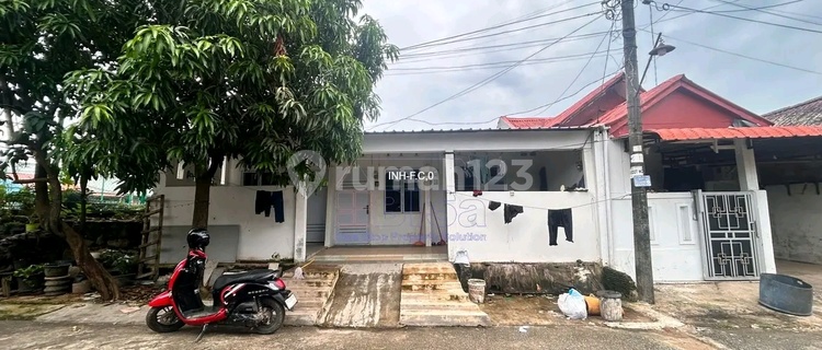 For Sale 1 Unit of Boarding House in Taman Jasinta Raya Kabil Housing Complex. 1