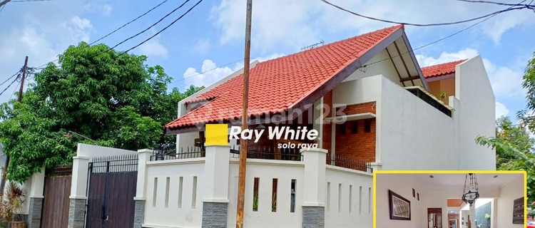 For Rent Classic Modern Fully Furnished House in Cemani Solo 1