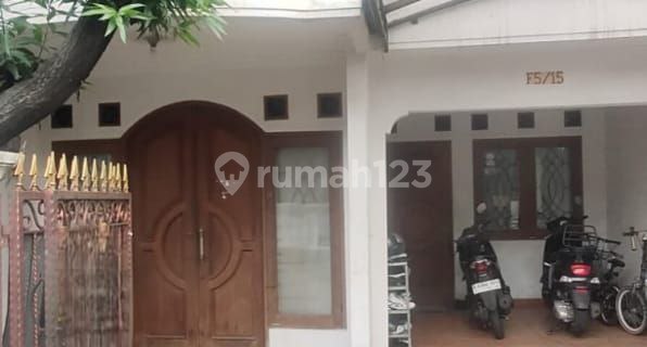 2-Story House in Pondok Kelapa, Duren Sawit, East Jakarta 1