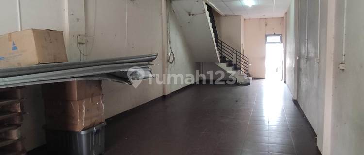 3-Story Shophouse in Pancasan Bogor Ready for Business 1