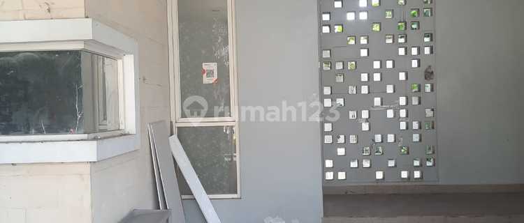 Nice Ready-to-Live House in Harapan Indah Cluster, Bekasi. 1