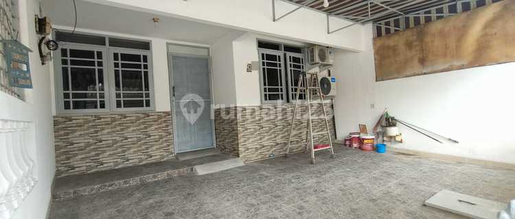 Rumah Nyaman Siap Huni, 5 Menit ke Statiun, di Taman Kota Jakarta Barat 1
