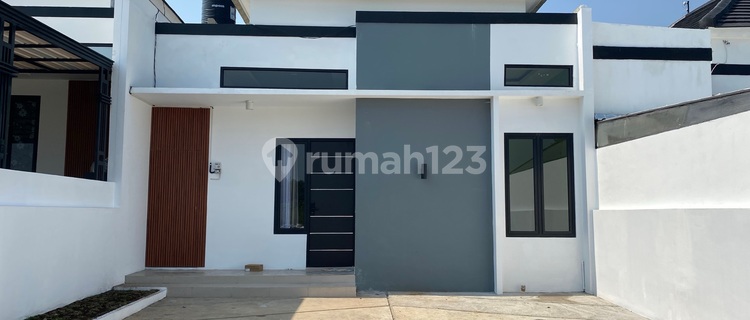 Bisa Kpr. Rumah Ngaliyan Semarang. Cluster. Fasum Kolam Renang. 1