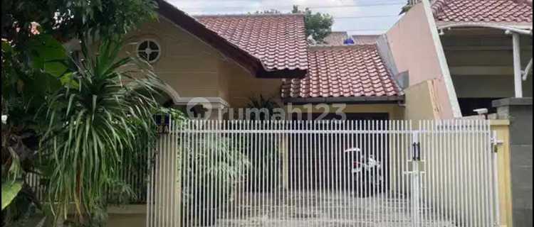 Sell Fast  Ready-to-Live House in AL Pasar Minggu Complex 1