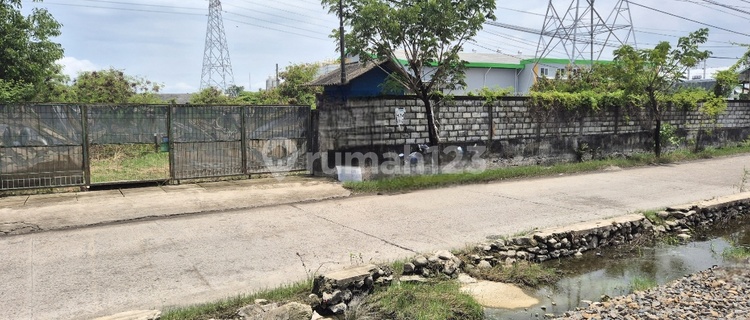 Vacant Land for Rent, Spacious, Suitable for Strategic Business, Ready to Occupy 1
