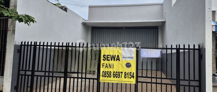 For Rent 1-Story Shop House Ready to Occupy Freshly Renovated Strategic Location on Main Road Suitable for Business 1