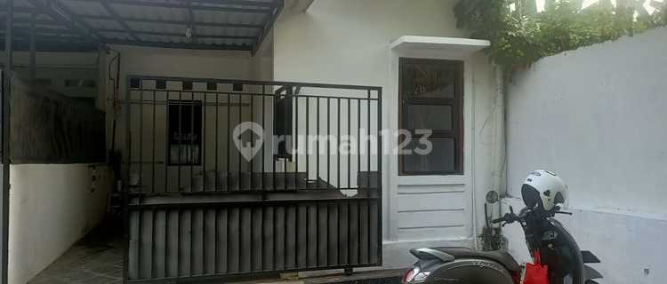 Disewakan Rumah 1.5 Lantai Rapih Siap Huni Di Duta Bintaro 1