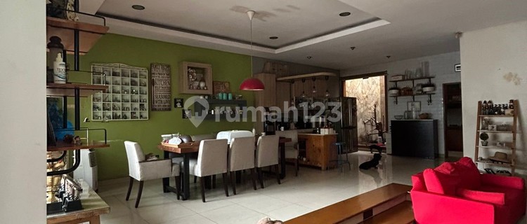 FOR SALE 2-STORY CORNER HOUSE. JANUR ASRI, KELAPA GADING 1