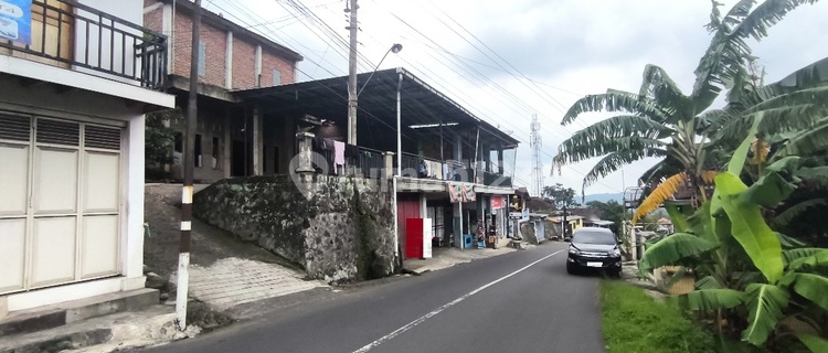 Rumah Strategis di Bawen Semarang untuk Investasi Masa Depan 1