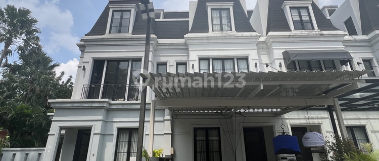 Dijual Rumah Mewah 3.5 Lantai Style American Classic Plus Swimming Pool Dikemang 1
