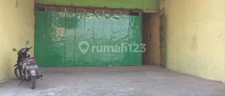 Shop House for Sale on Jl. Solo-Purwodadi-Gondangrejo Karanganyar 1