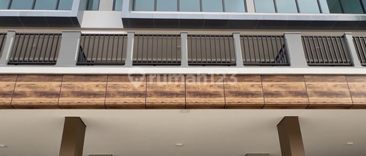 Ready-to-Occupy New Shop House Crystal Summarecon Bekasi, Busy and Strategic. 1