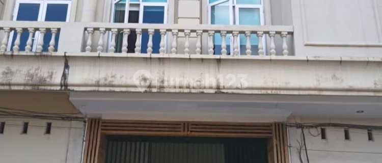 4-DOOR ATTACHED RUKO READY TO OCCUPY (SM AMIN STREET) 1