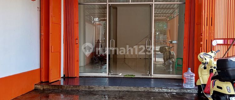 2-Story Shophouse Ready for Business on Jalan Alternatif Transyogi, Cileungsi 1