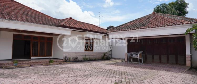 Disewakan Rumah Luas Lokasi Strategis Di Tulungagung 1