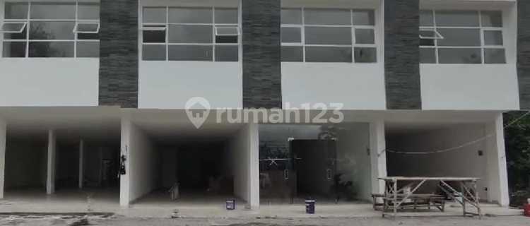 New Strategic Shop House for Rent, Minimum 3 Years in Dalung 1