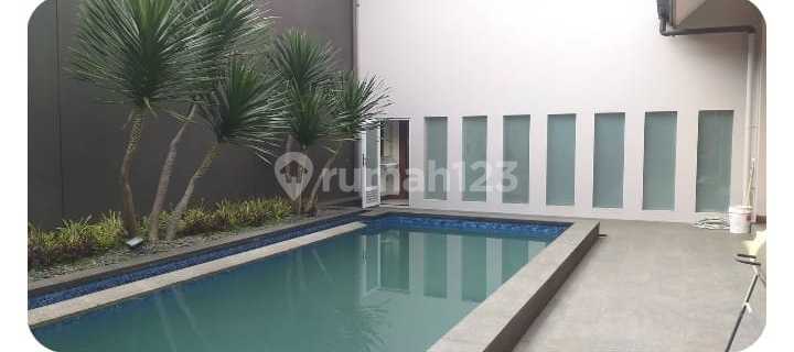 Comfortable Luxury House in Ciumbuleuit, Bandung City, Strategic SHM, Sultan Merapat 1