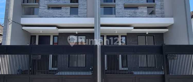 Dijual Rumah Surabaya Timur Klampis Semolo Timur 1