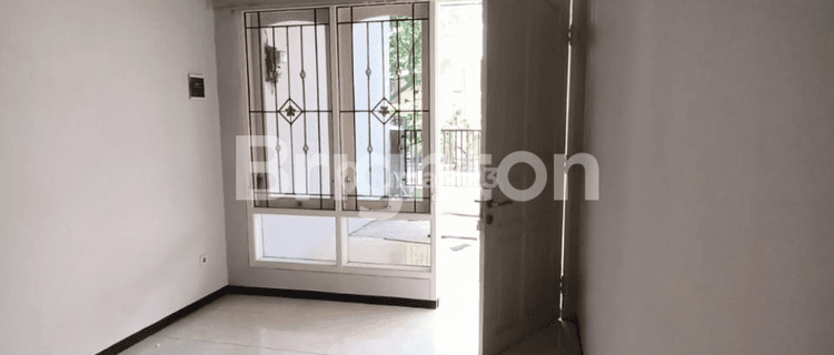 RUMAH 1.5 LANTAI DI PONDOK TJANDRA INDAH. 1