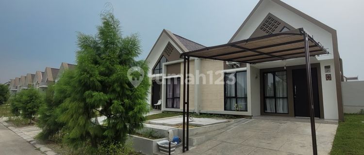 FOR SALE: MODERN MINIMALIST 2-BEDROOM HOUSE IN CITRUS PODOMORO TENJO CLUSTER 1