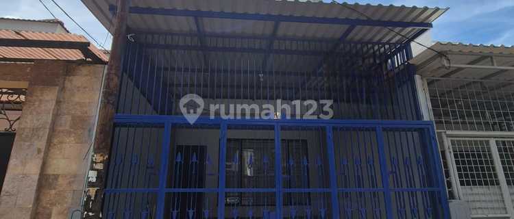 For rent, newly renovated house on Jl. Petojo Selatan, suitable for residence. 1