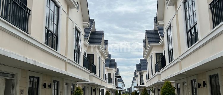 Affordable Luxury House in Lavon 2, Pasar Kemis, Tangerang 1