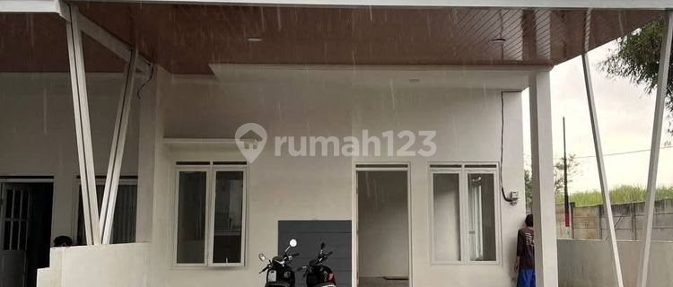 Classic European Residence Near Binus Araya Malang Campus 1