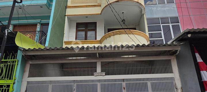 4-STORY HOUSE IN PENGUKIRAN, WEST JAKARTA, SIZE 6X20 1