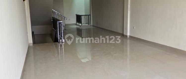 Shop House CBD Facing Road, 4 Floors, 4.5X15m2 1