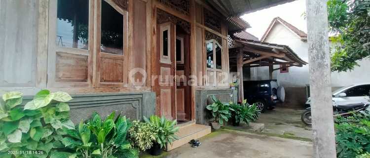 Rumah Joglo SHM Dekat Kawasan Wisata Banyuwangi 1