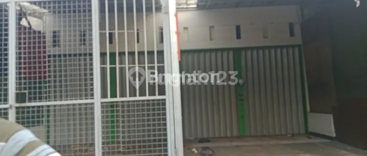 Very Strategic Shop House on the Highway Side. 1