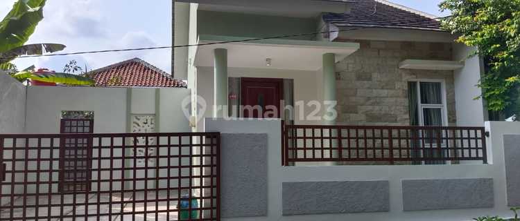 Rumah Bagus dan Siap Huni di Tembalang (K7818) 1