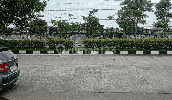 Tanah Luas Cocok untuk Lokasi Usaha/Gudang di Madukoro, Semarang 1