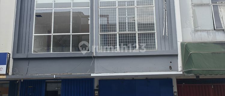 Ready-to-Occupy Shop House 3.5 Floors with Rooftop in Cilegon Business Center Priced Below Market 1