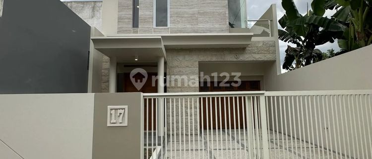 Nice and Strategic House Near Maguwoharjo Stadium 1