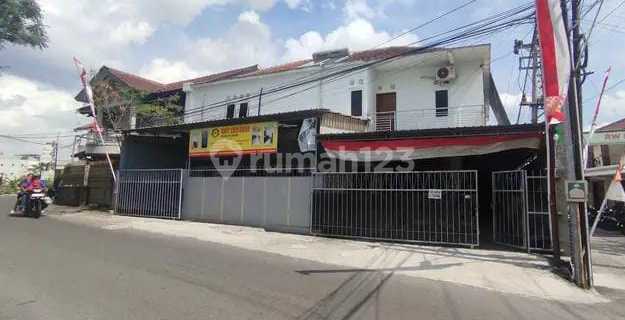 Fully Occupied Boarding House Furnished Strategically Only 800 M from UGM 1