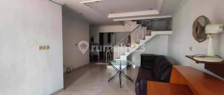 2-Story Residential House in Kosambi Baru, South Jakarta, Negotiable 1