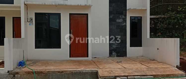 Ready-to-Occupy House Near Undip Campus Tembalang Semarang 1