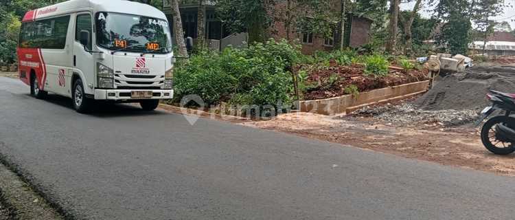 Cheap Roadside Land Near Campus Ready to Build 1