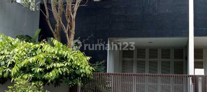 Jual Cepat Rumah Furnished 3 Lt Di Setra Duta 1