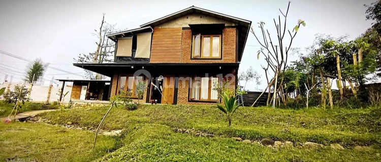 Jual Cepat Rumah/Villa 2 Lt SHM Ciparay 1