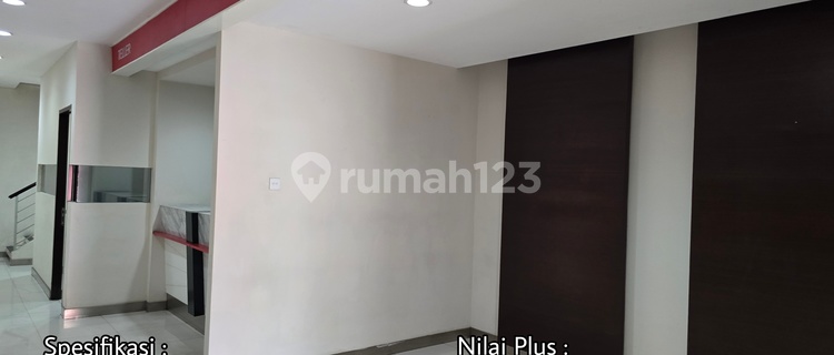 For Rent, Former Bank Office Shop, Main Road, Central Surabaya City 1