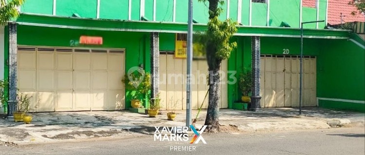 For Sale: Three Adjacent Shophouses in Mangundikaran, Nganjuk City 1