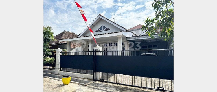 Disewakan rumah luas di bunulrejo blimbing malang 1