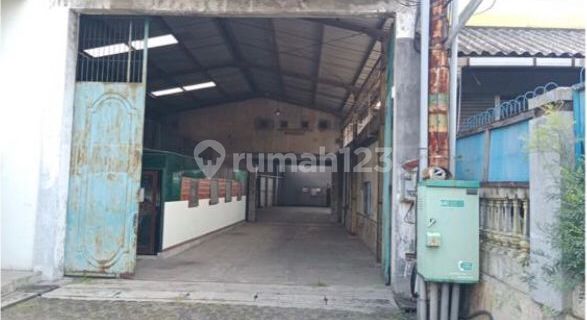 Strategic Warehouse by the Roadside in Front of Toll Exit, 5 Minutes to Ungaran 1