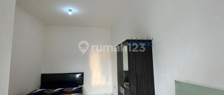 Exclusive and Comfortable Boarding House within a Private Compound with Hot Water and Car Parking Area Available. 1